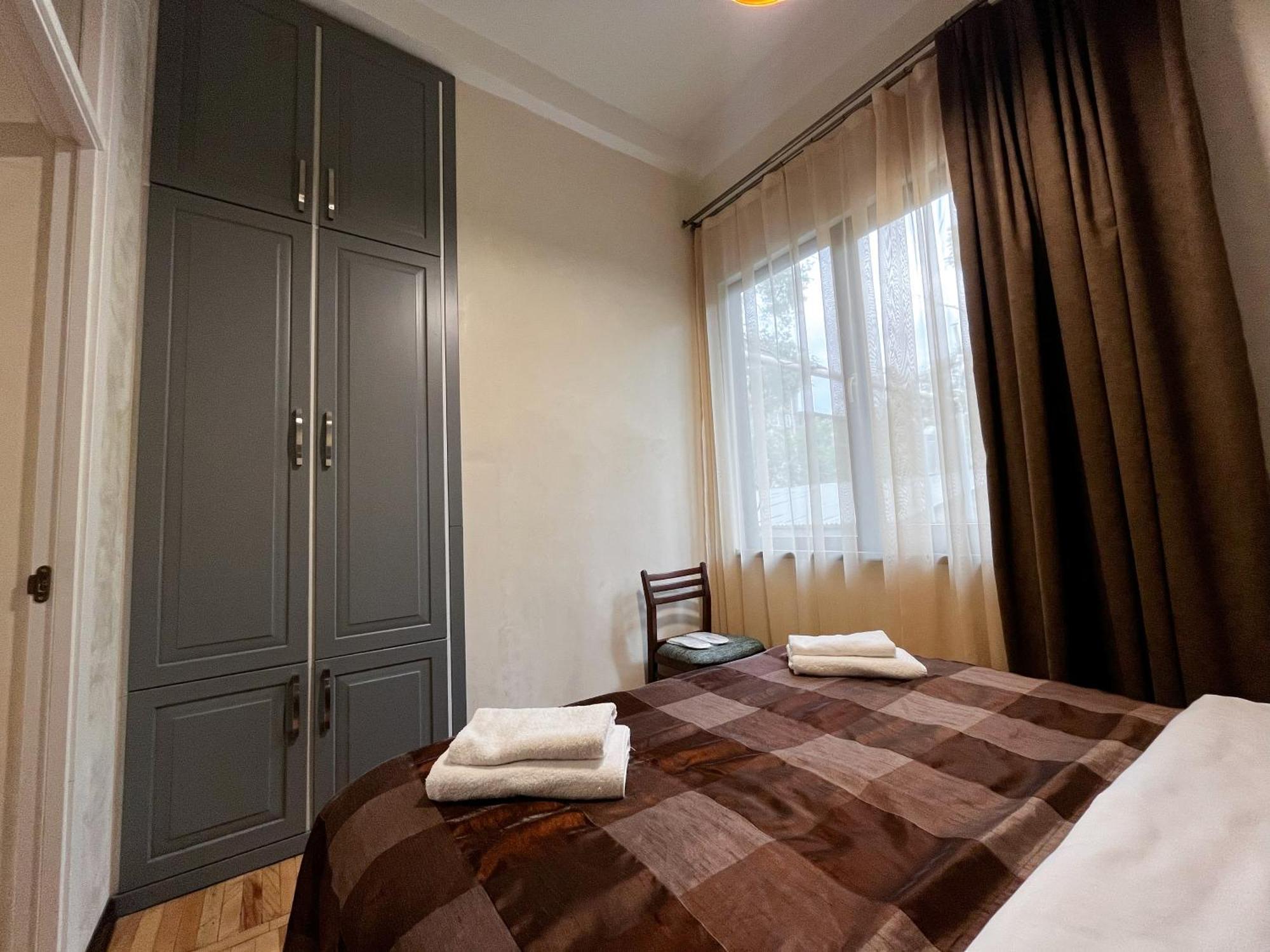 Apartments Pushkin Street เยเรวาน ภายนอก รูปภาพ